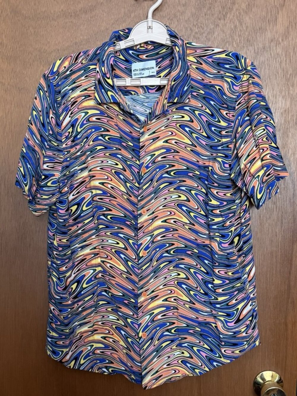 4th Dimension Button Down‎ Modern Abstract Swirl Design Short Sleeve Size Medium